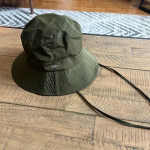 NWT - BOLSLA - BUCKET HAT - Canadian Hat Co.